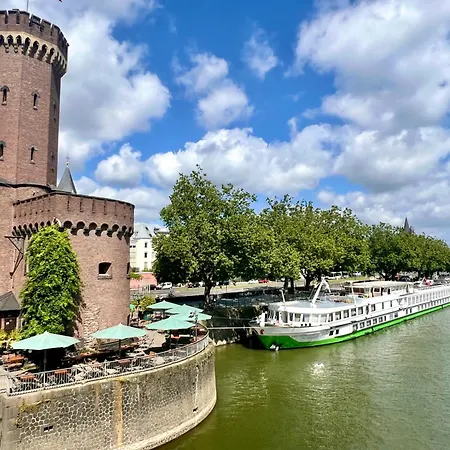 River Altstadt-sued Köln